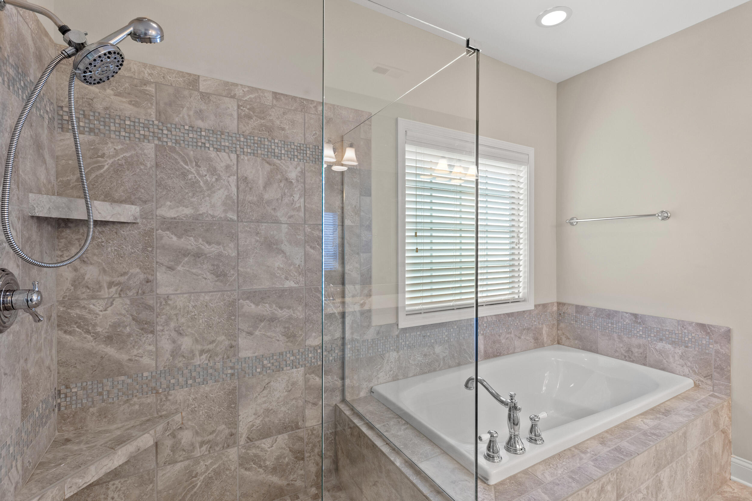 184 Rowanberry Drive