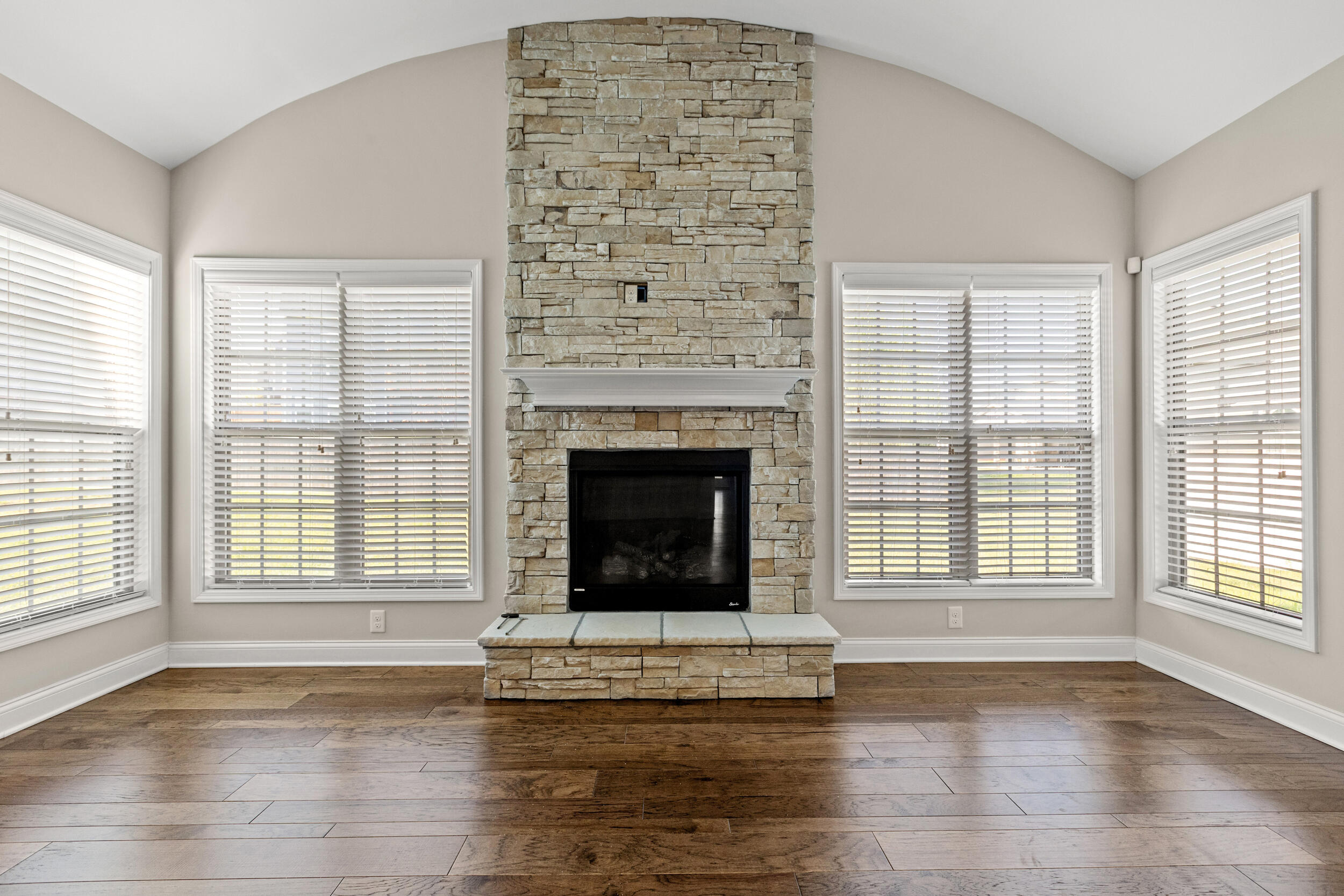 184 Rowanberry Drive