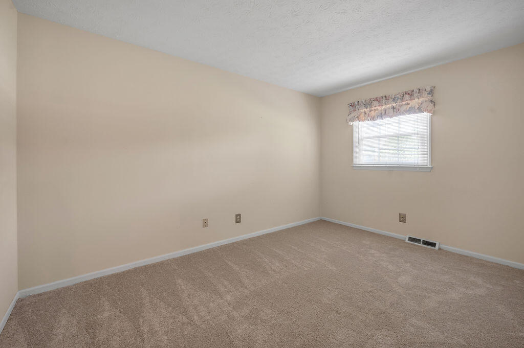 3237 Pontchartrain Court