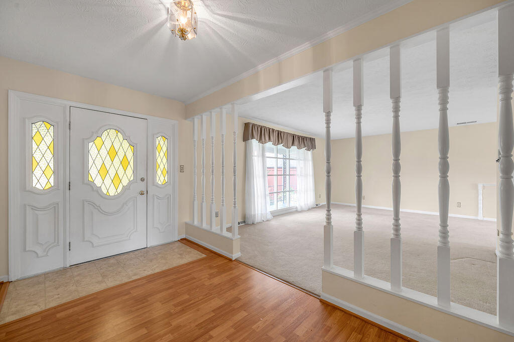 3237 Pontchartrain Court