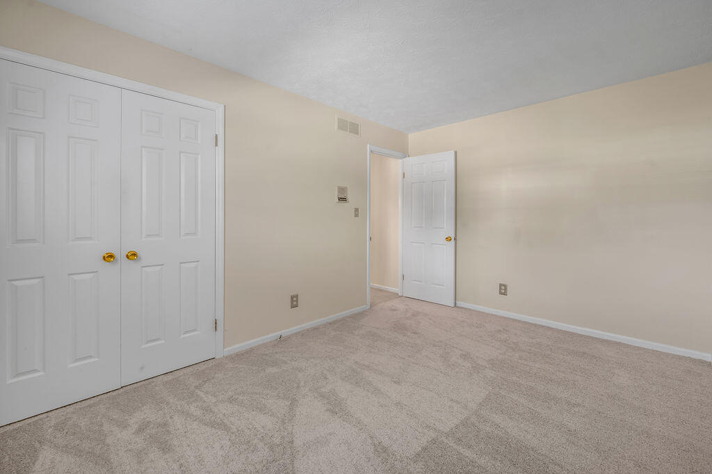 3237 Pontchartrain Court