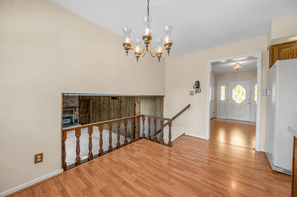 3237 Pontchartrain Court