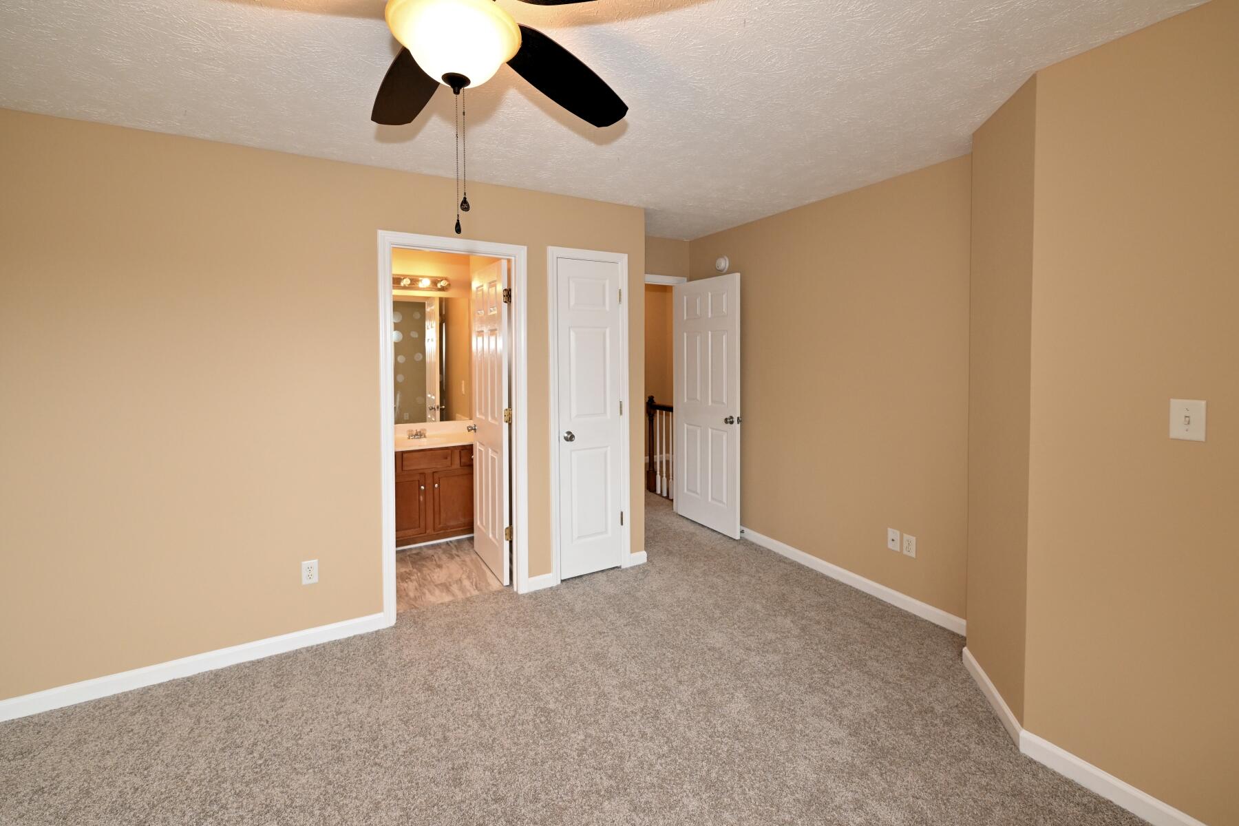 120-122 Tanbark Drive