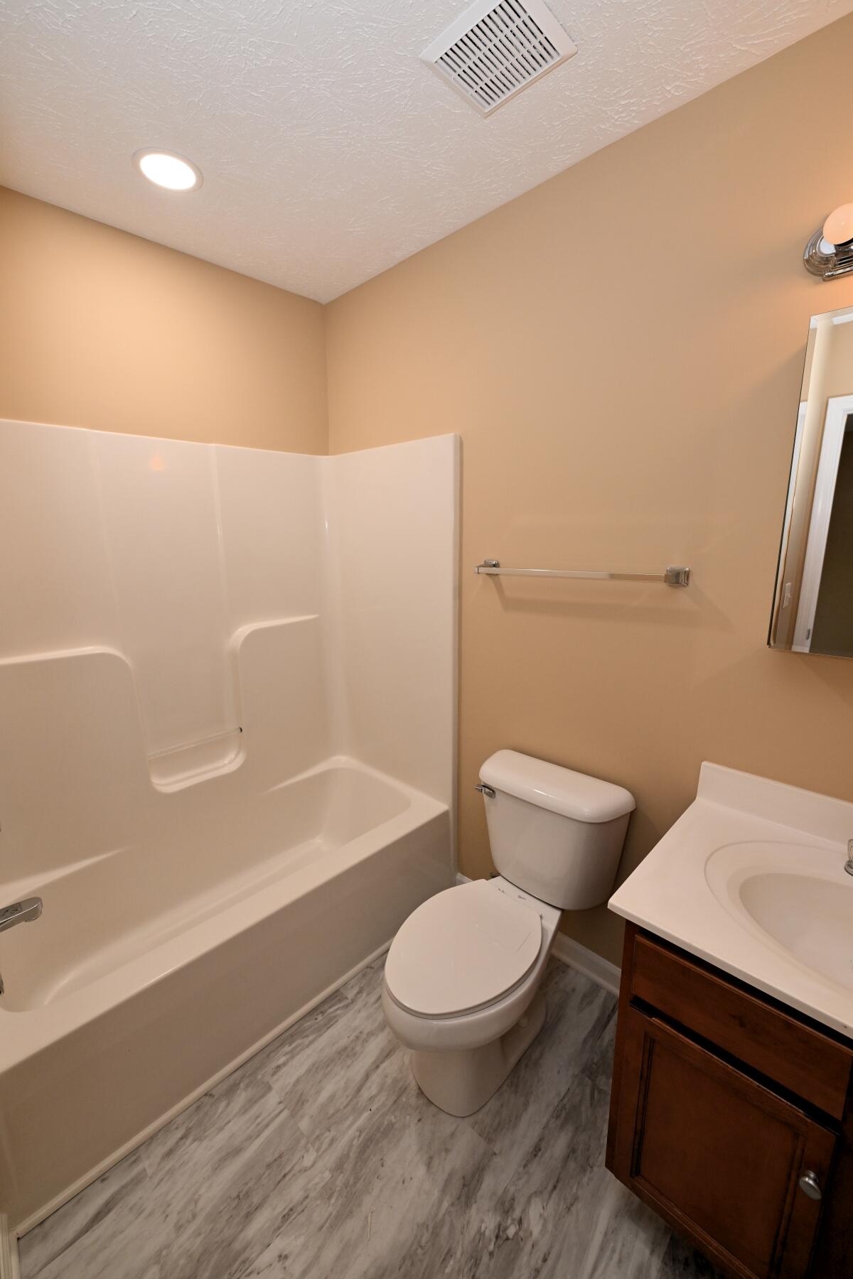 120-122 Tanbark Drive