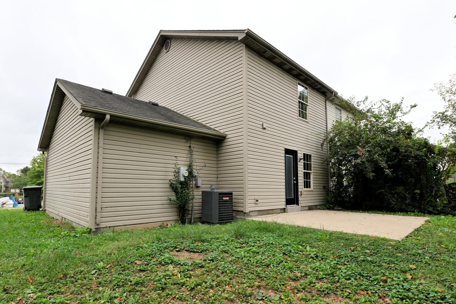 120-122 Tanbark Drive