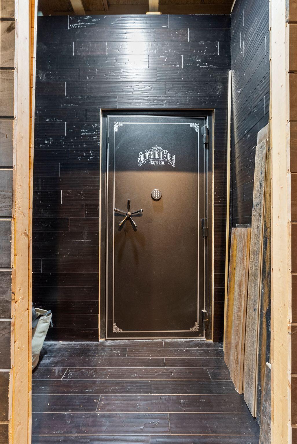 1600 Ditney Ridge Road