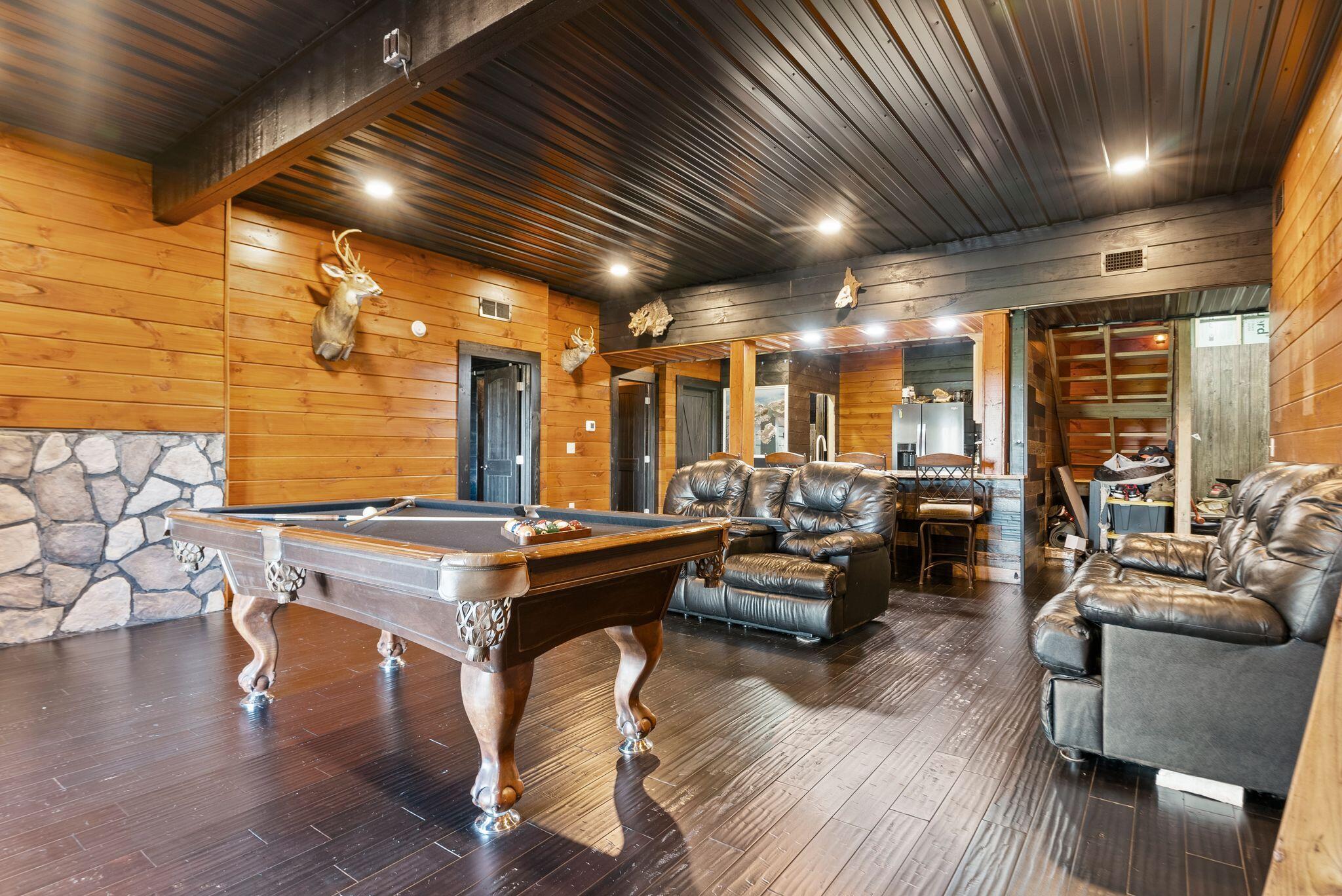 1600 Ditney Ridge Road