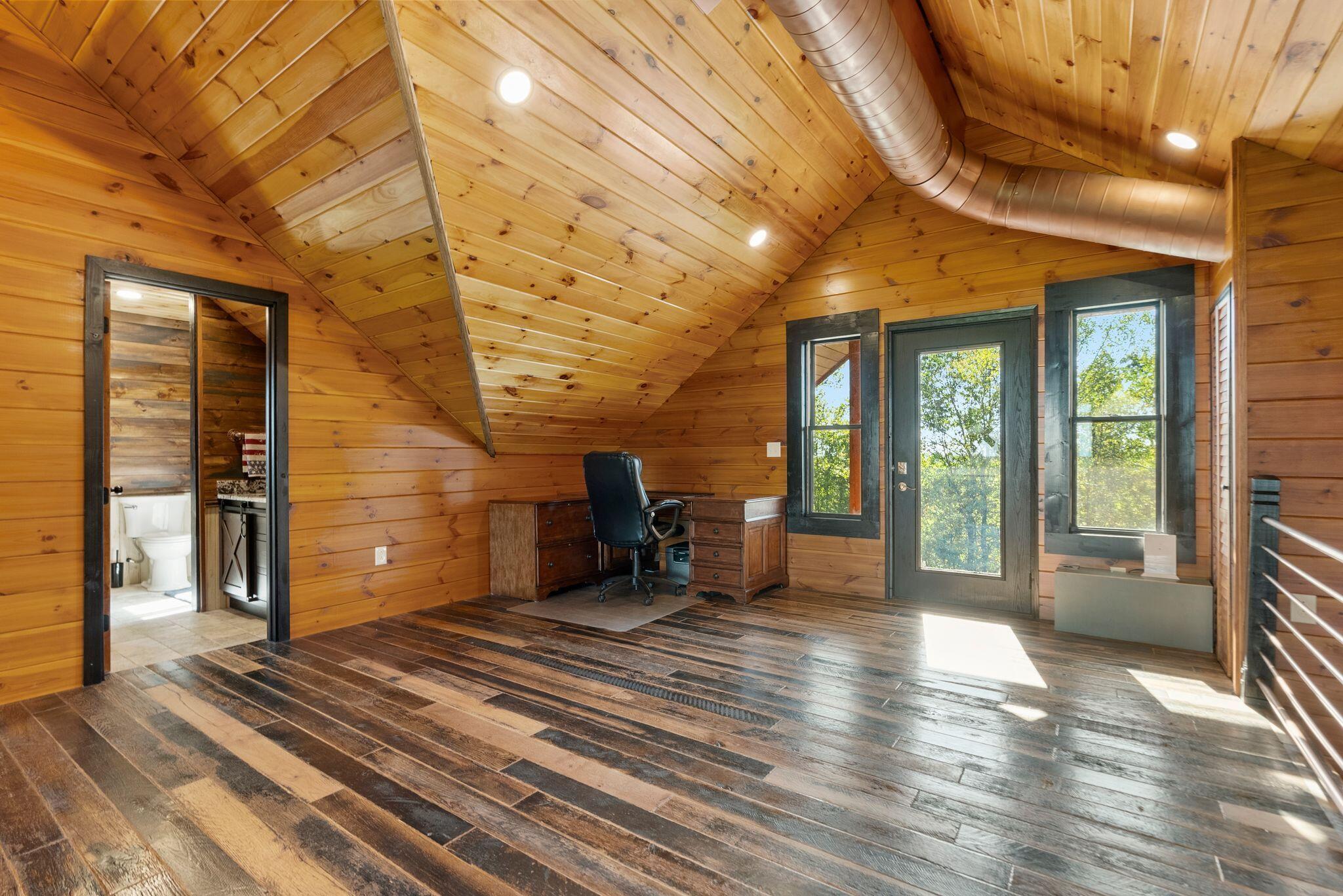 1600 Ditney Ridge Road