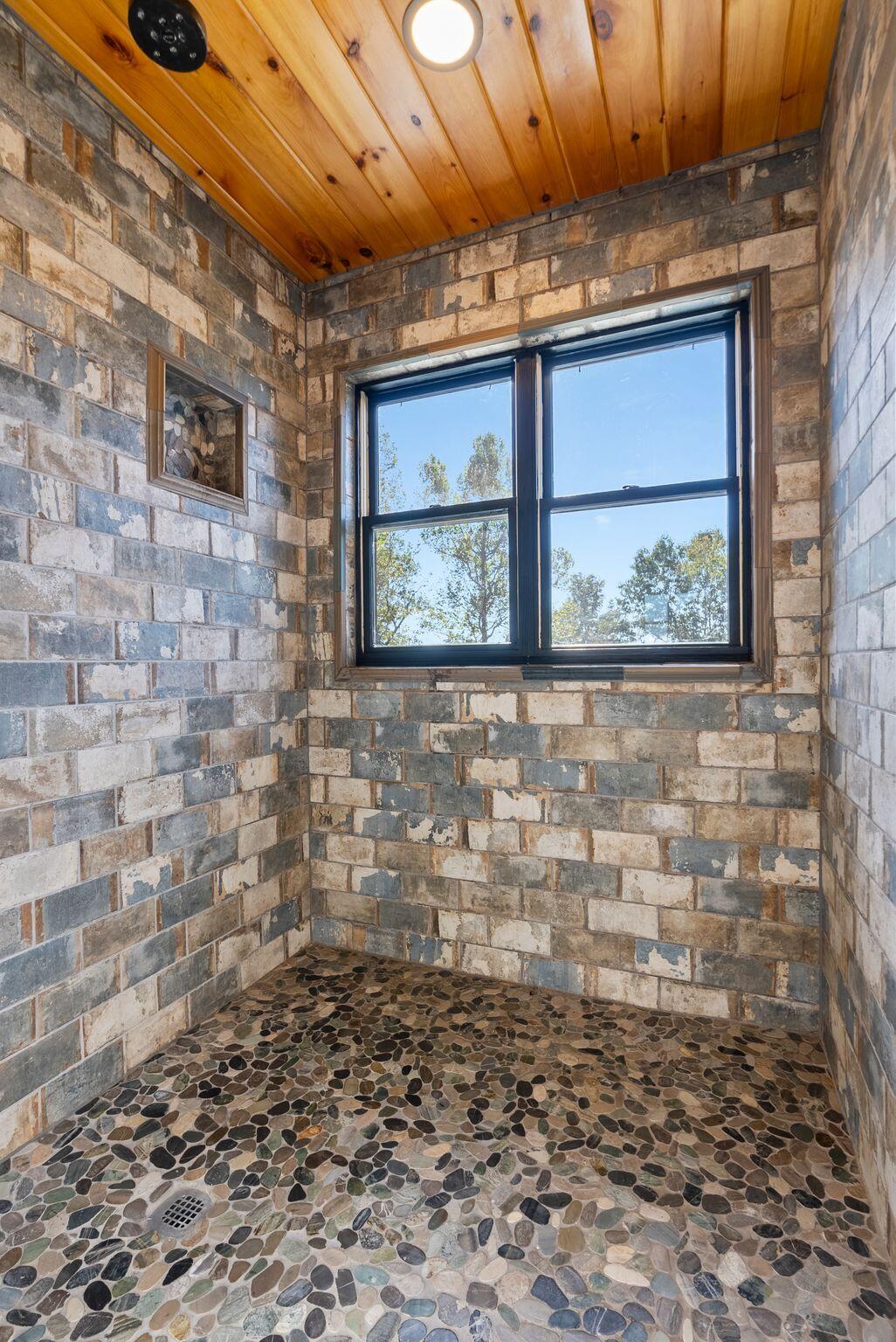 1600 Ditney Ridge Road