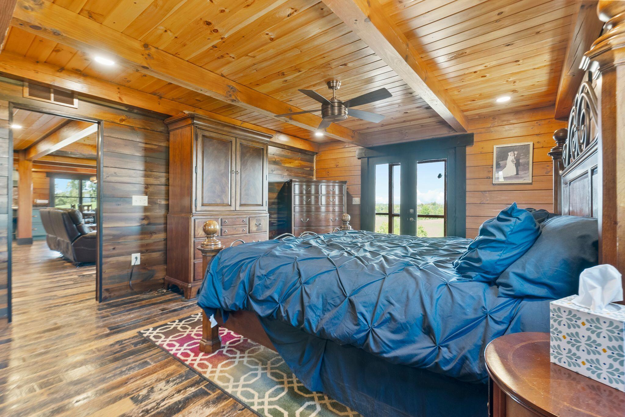 1600 Ditney Ridge Road