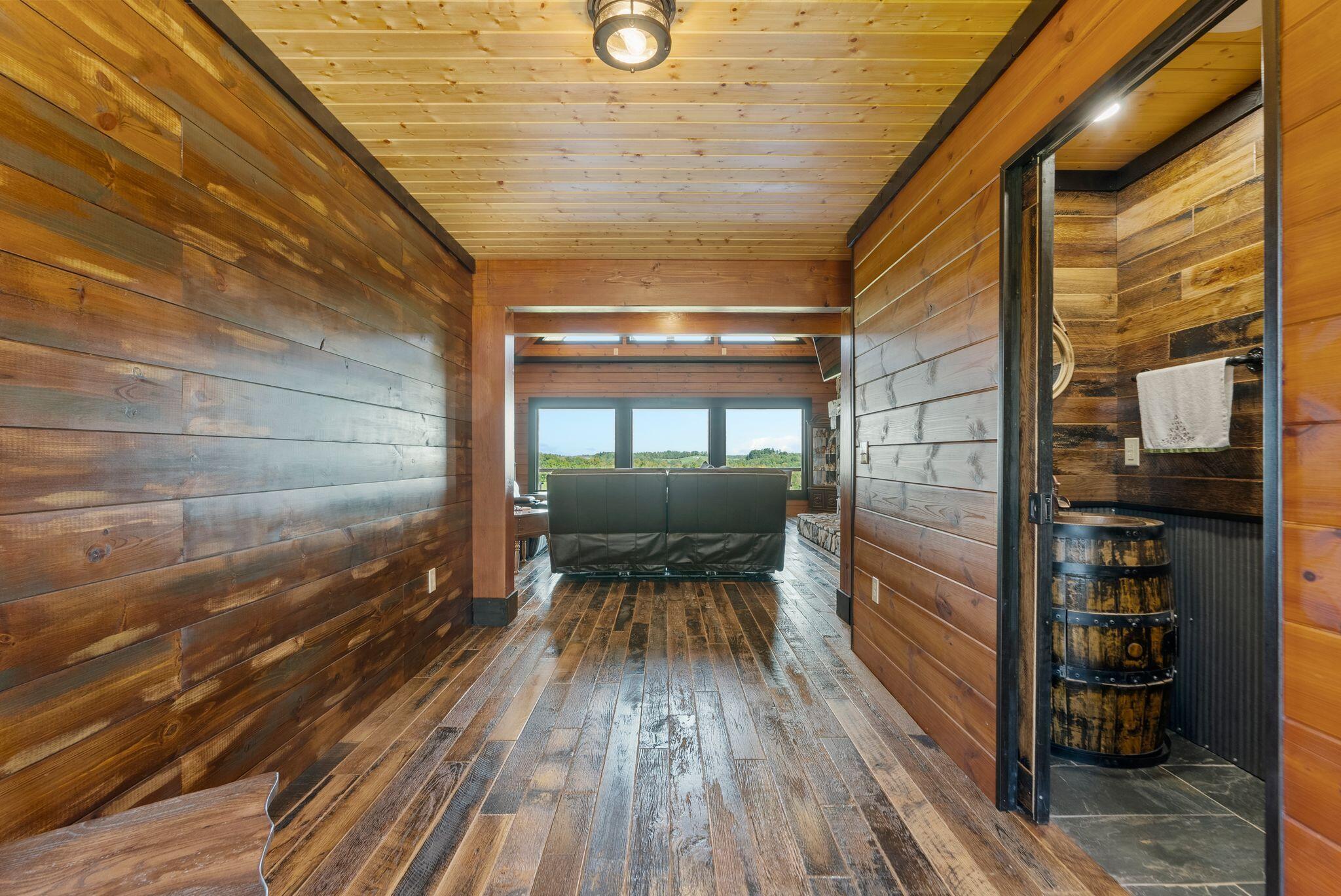 1600 Ditney Ridge Road