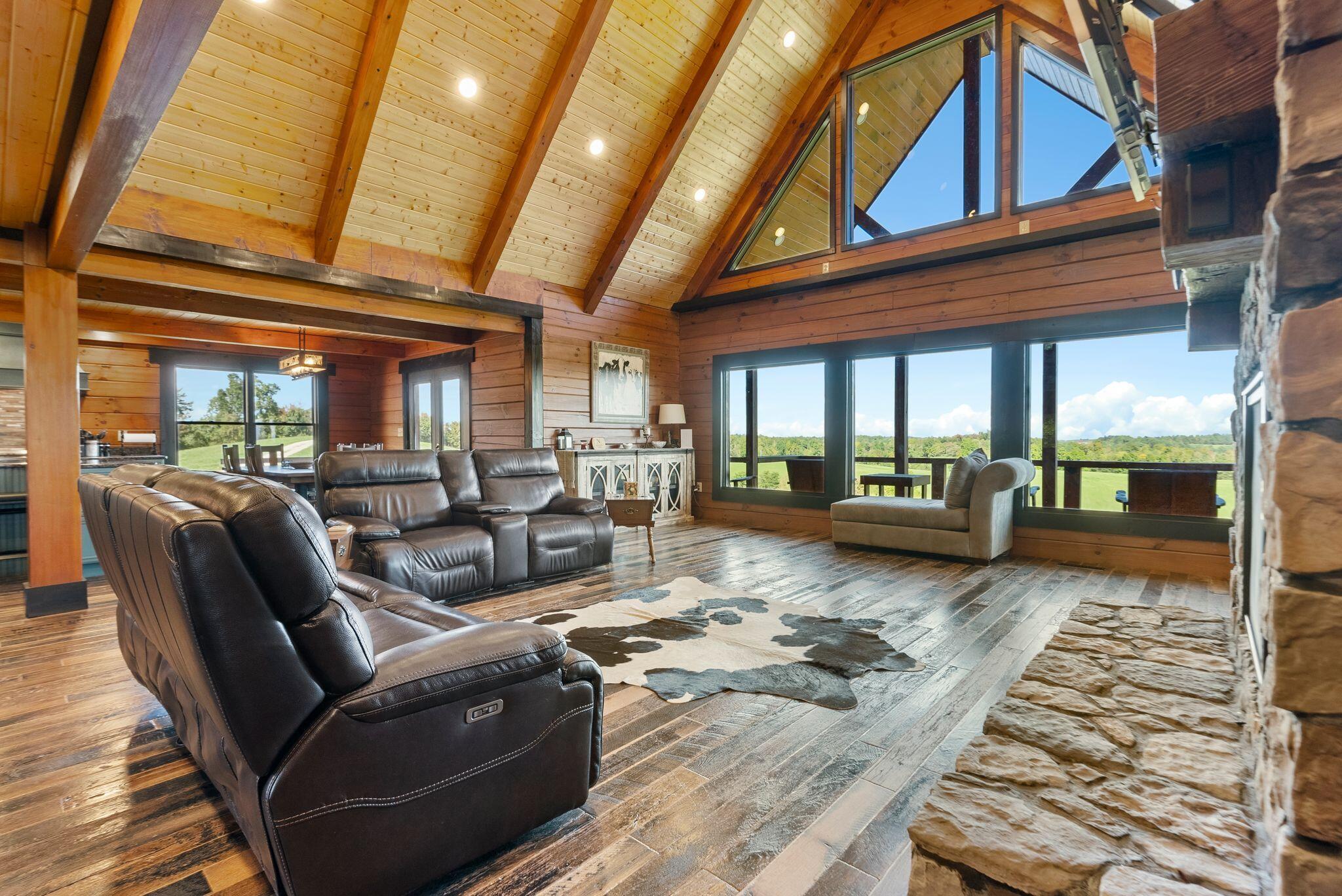 1600 Ditney Ridge Road