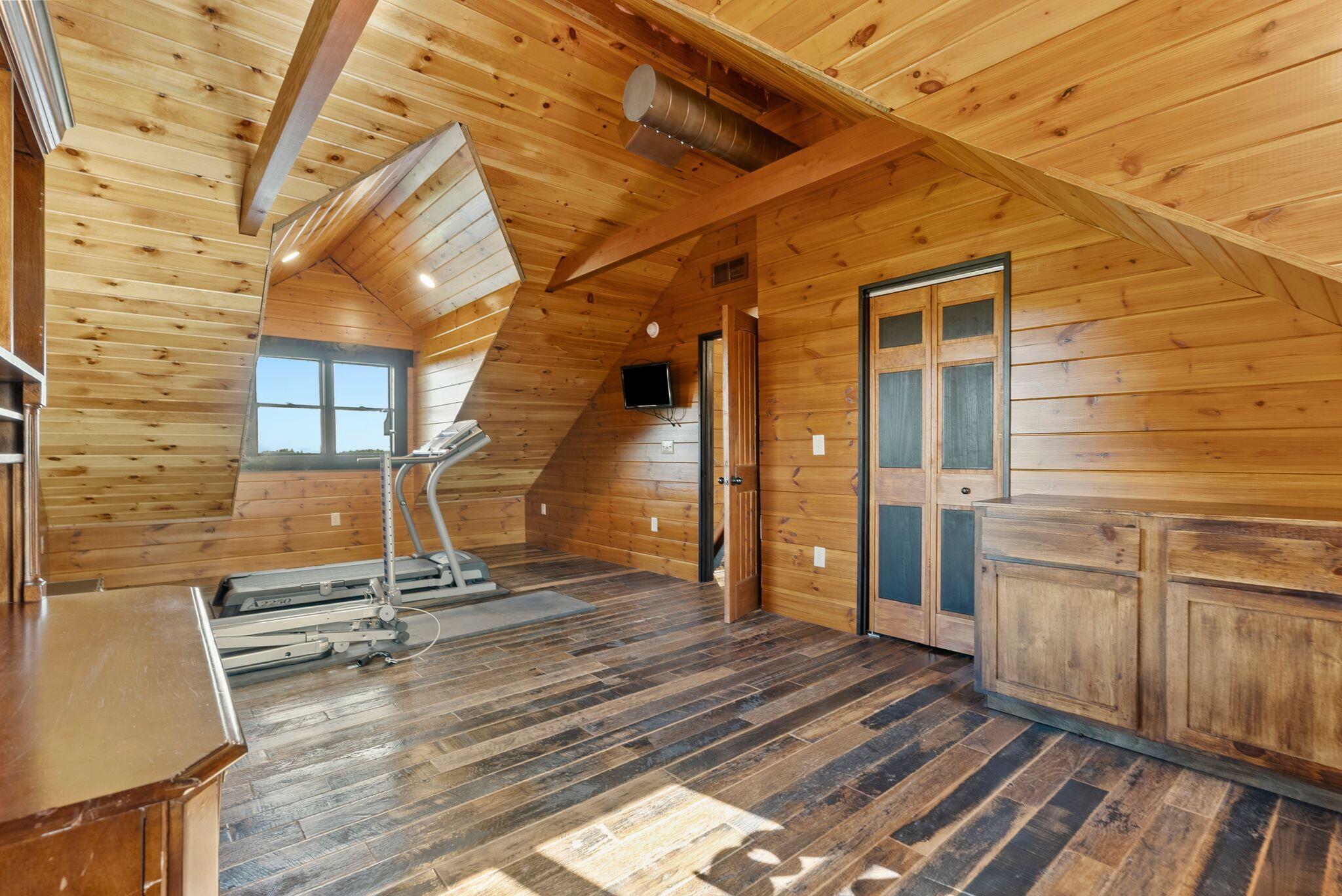 1600 Ditney Ridge Road