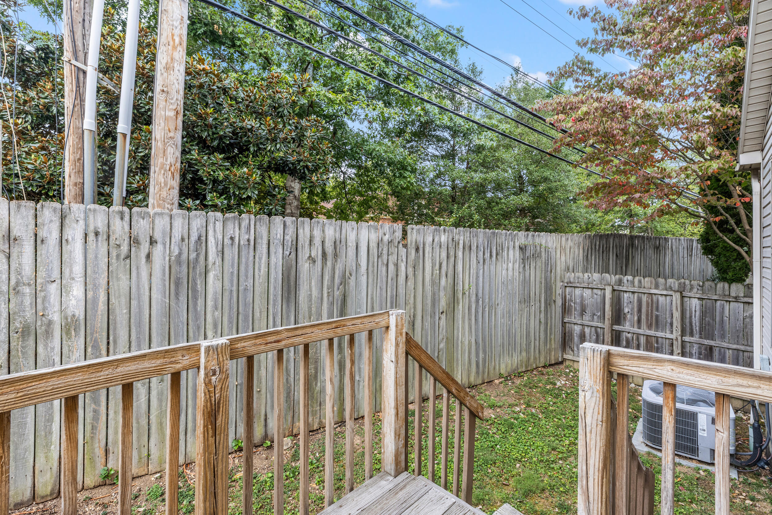 3433 Overbrook Fountain