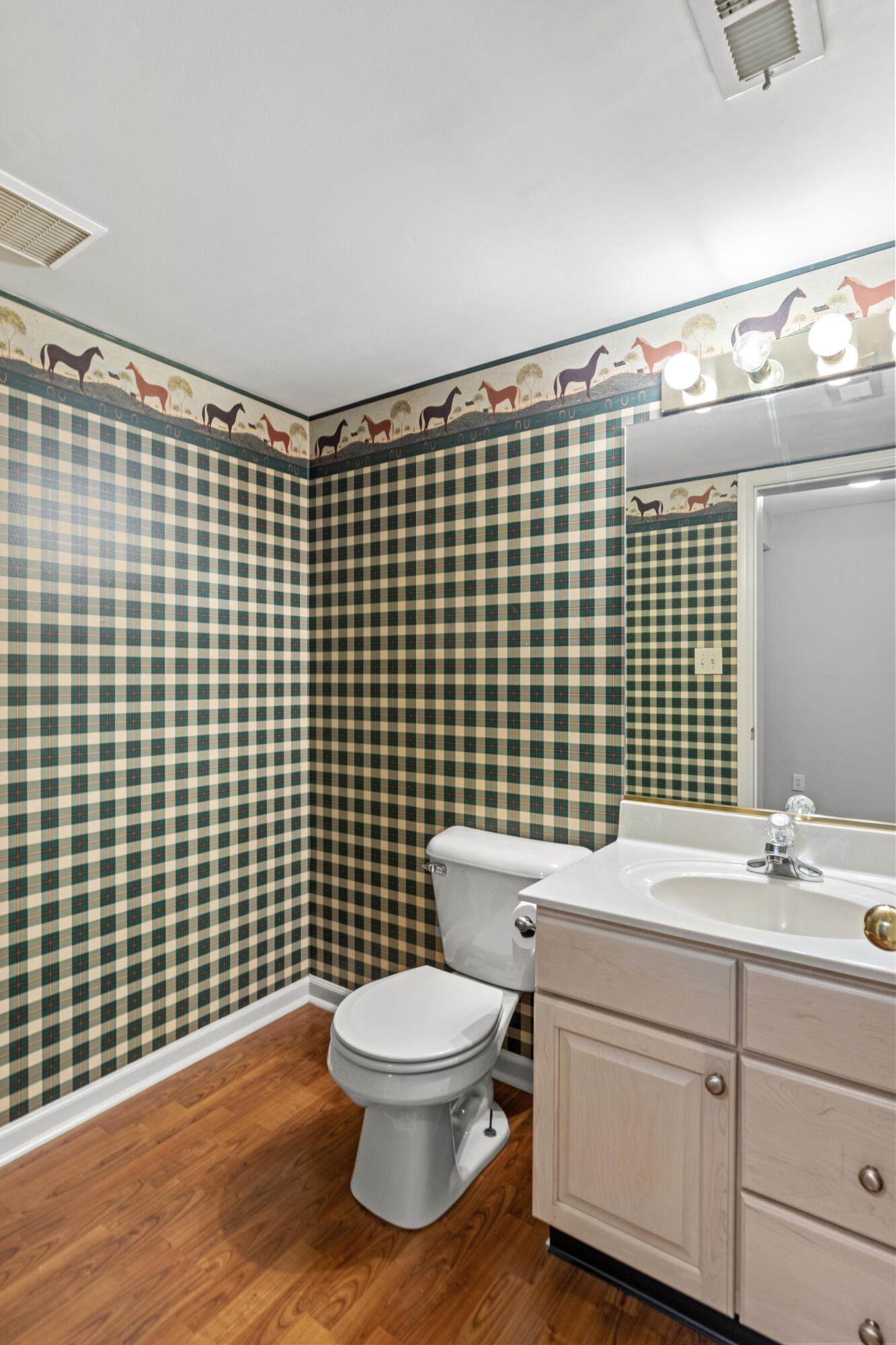 3433 Overbrook Fountain