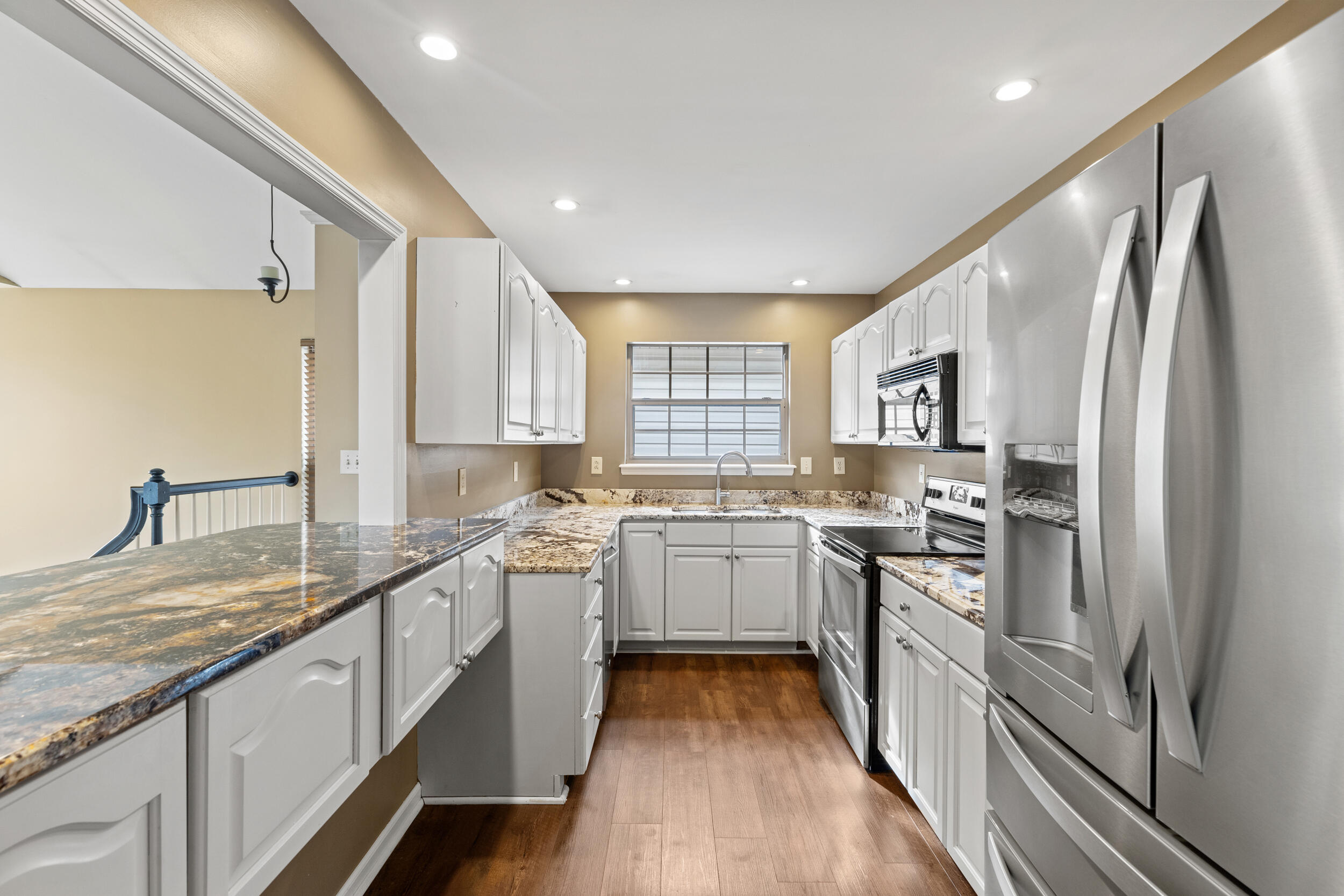 3433 Overbrook Fountain