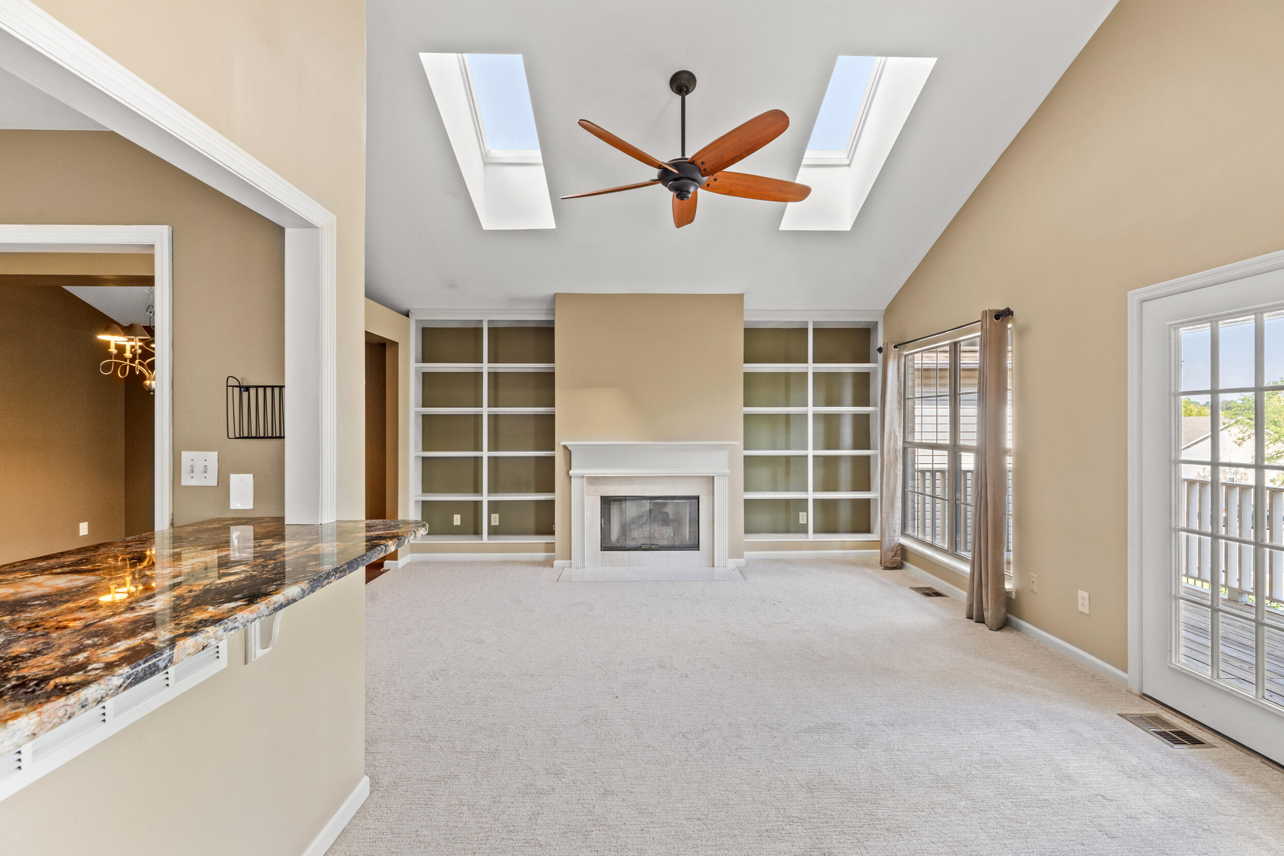 3433 Overbrook Fountain