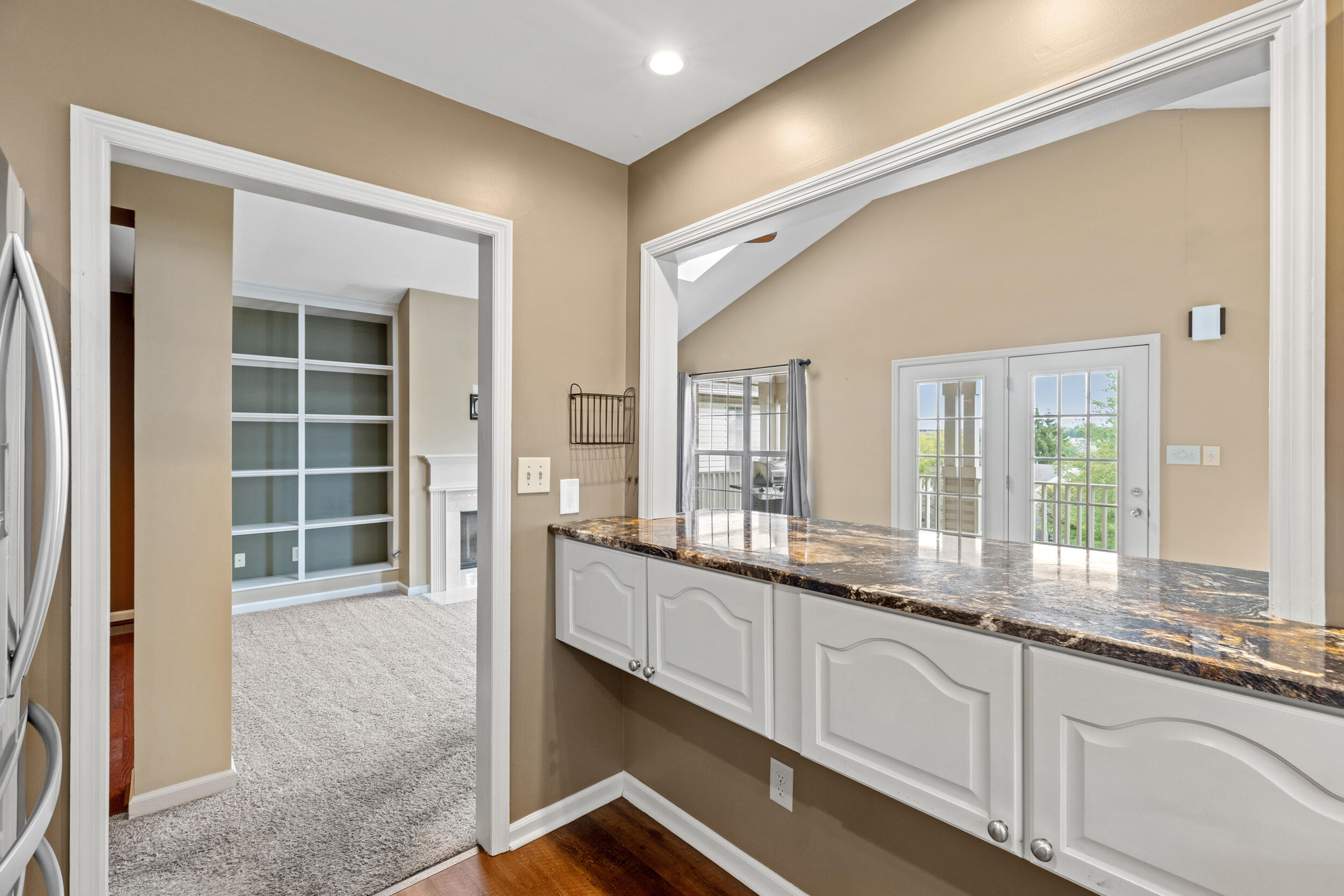 3433 Overbrook Fountain