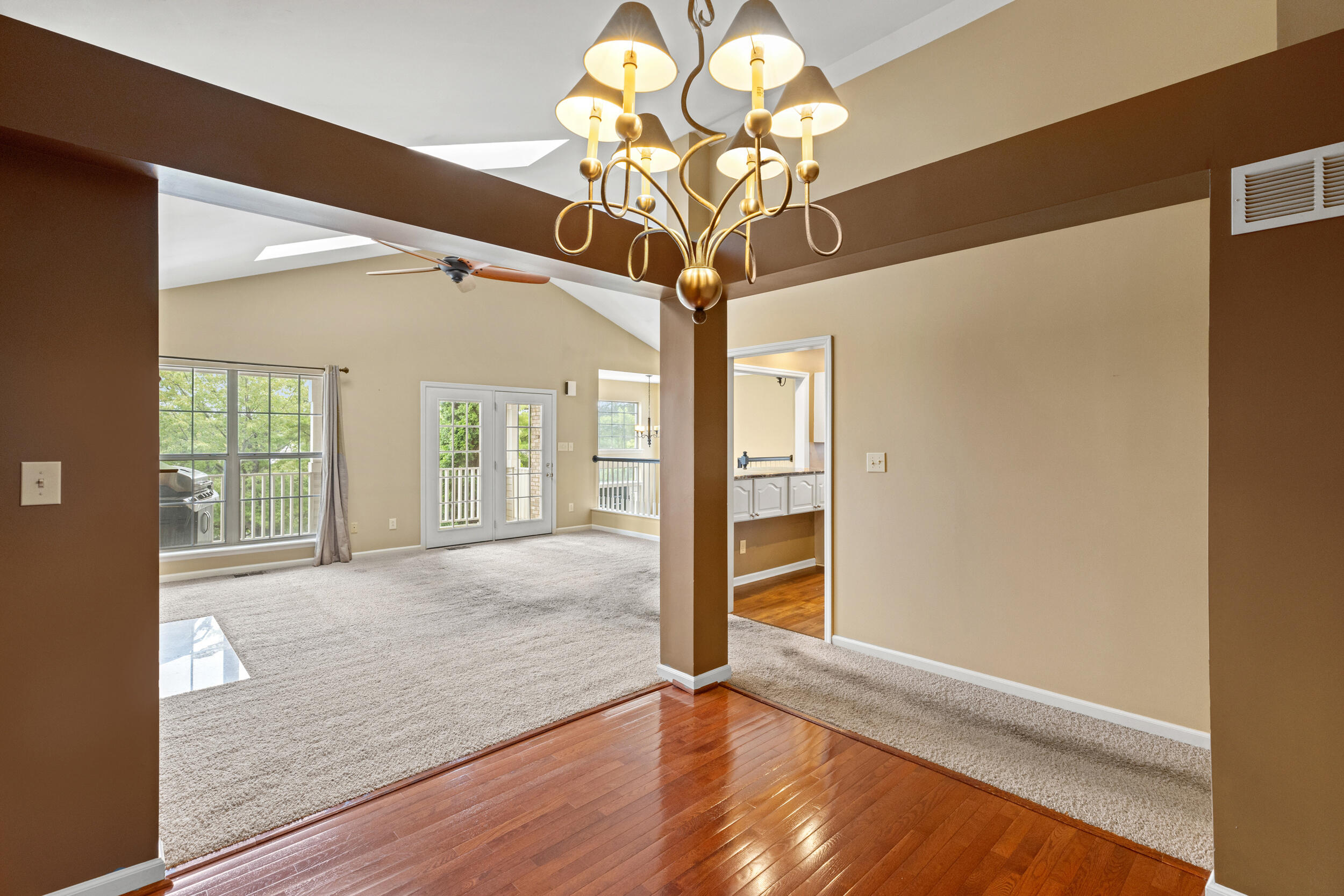 3433 Overbrook Fountain