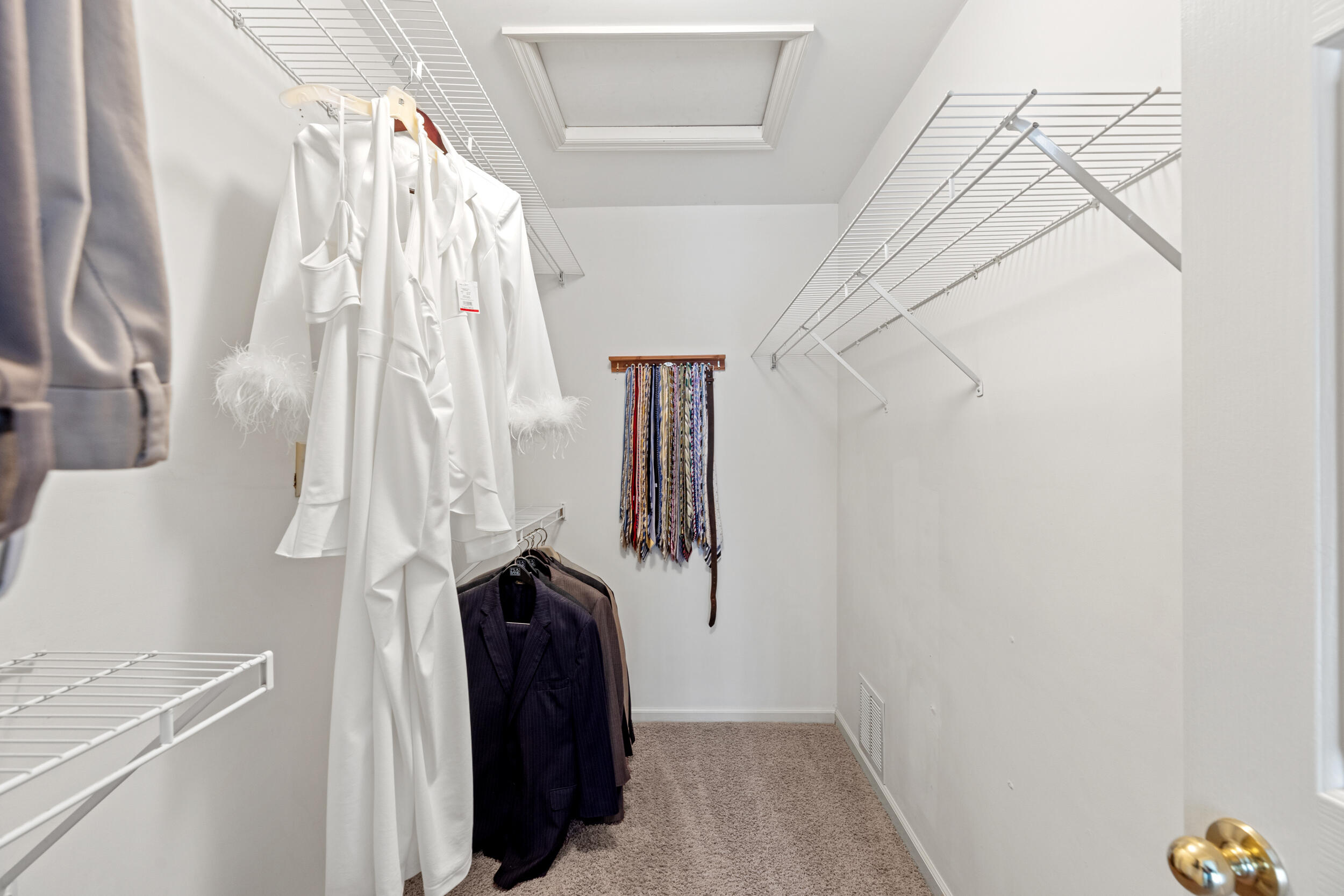 3433 Overbrook Fountain