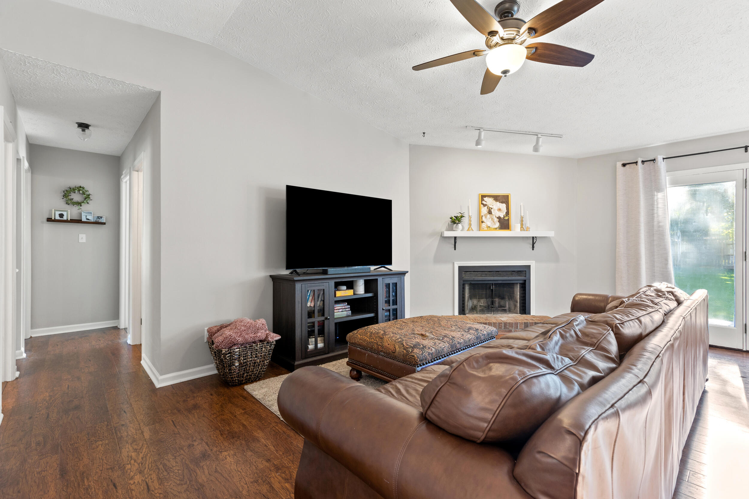 507 Scarborough Drive