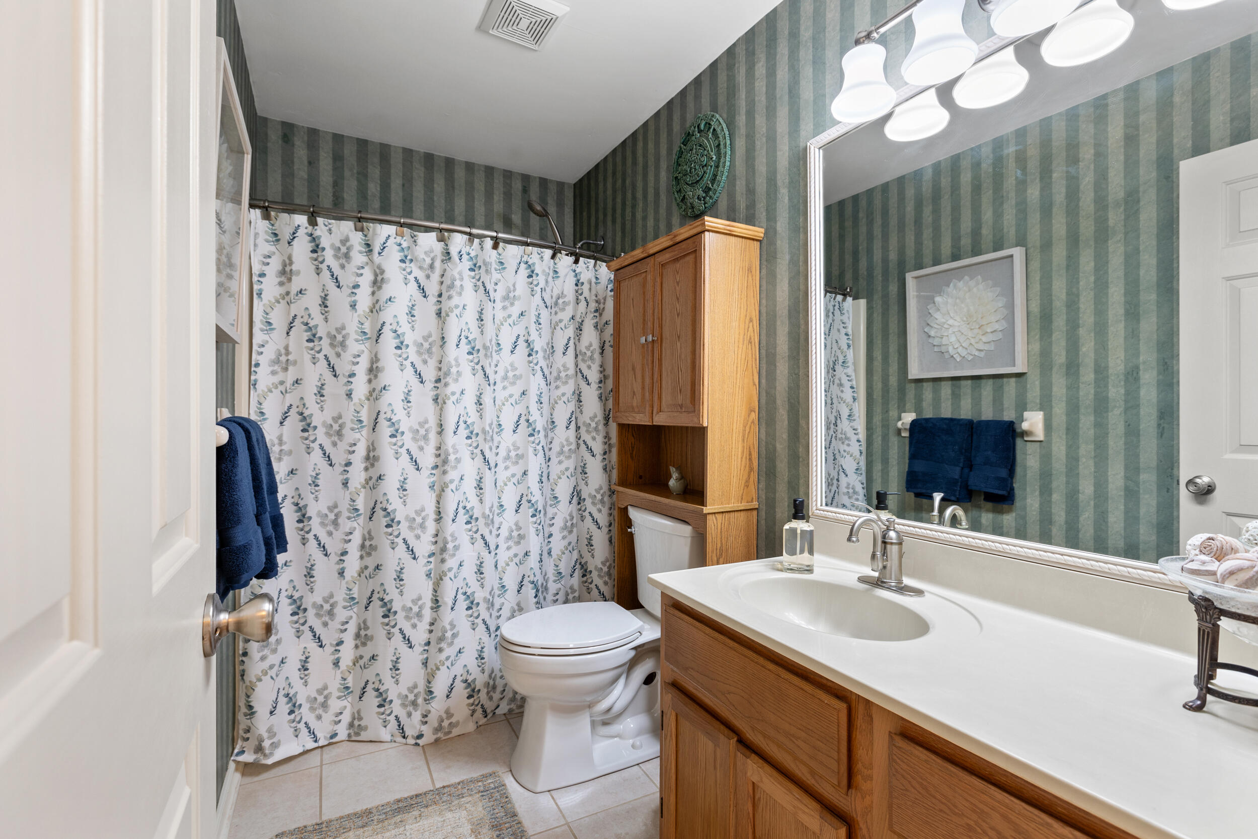 3417 Oak Ridge Court