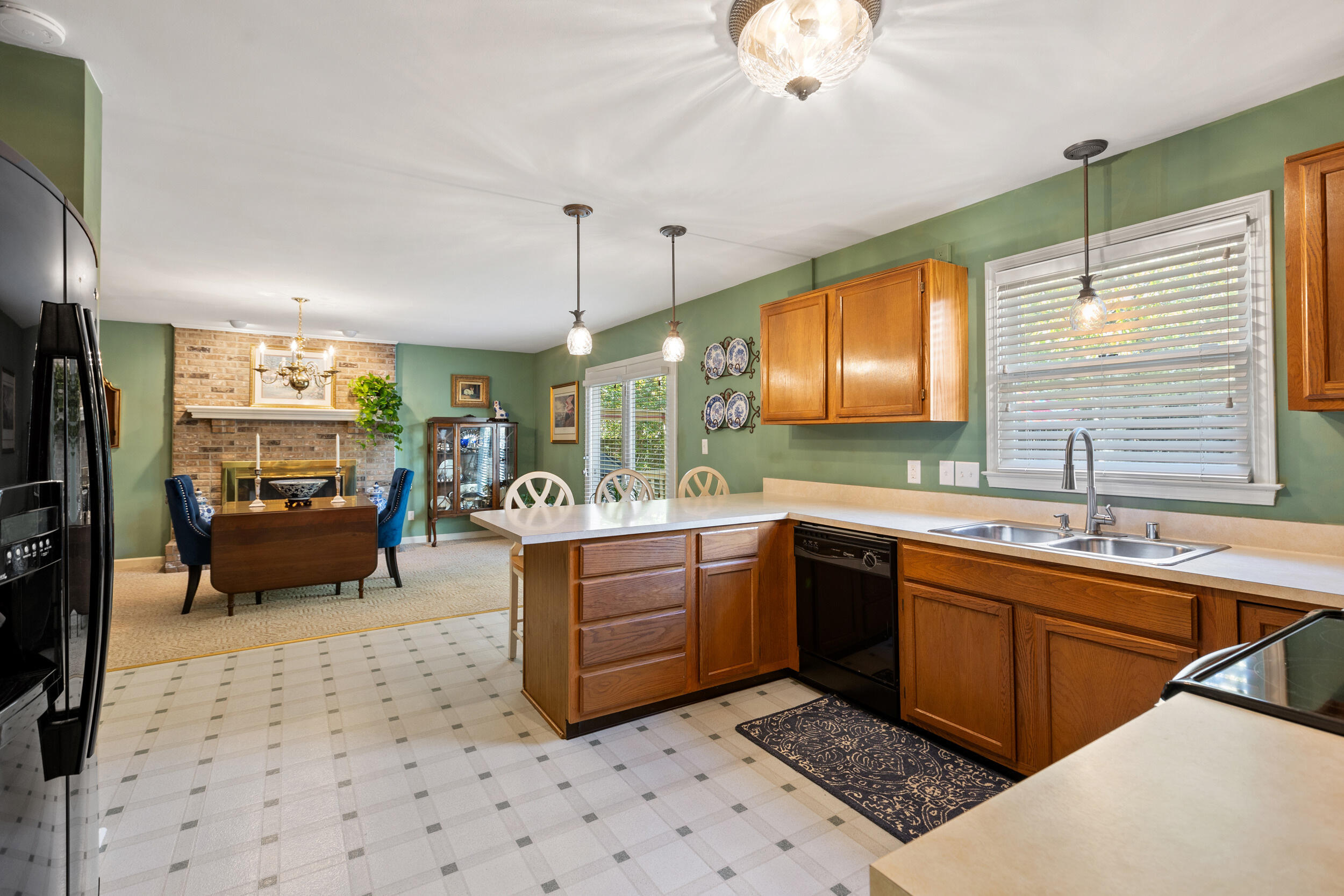 3417 Oak Ridge Court