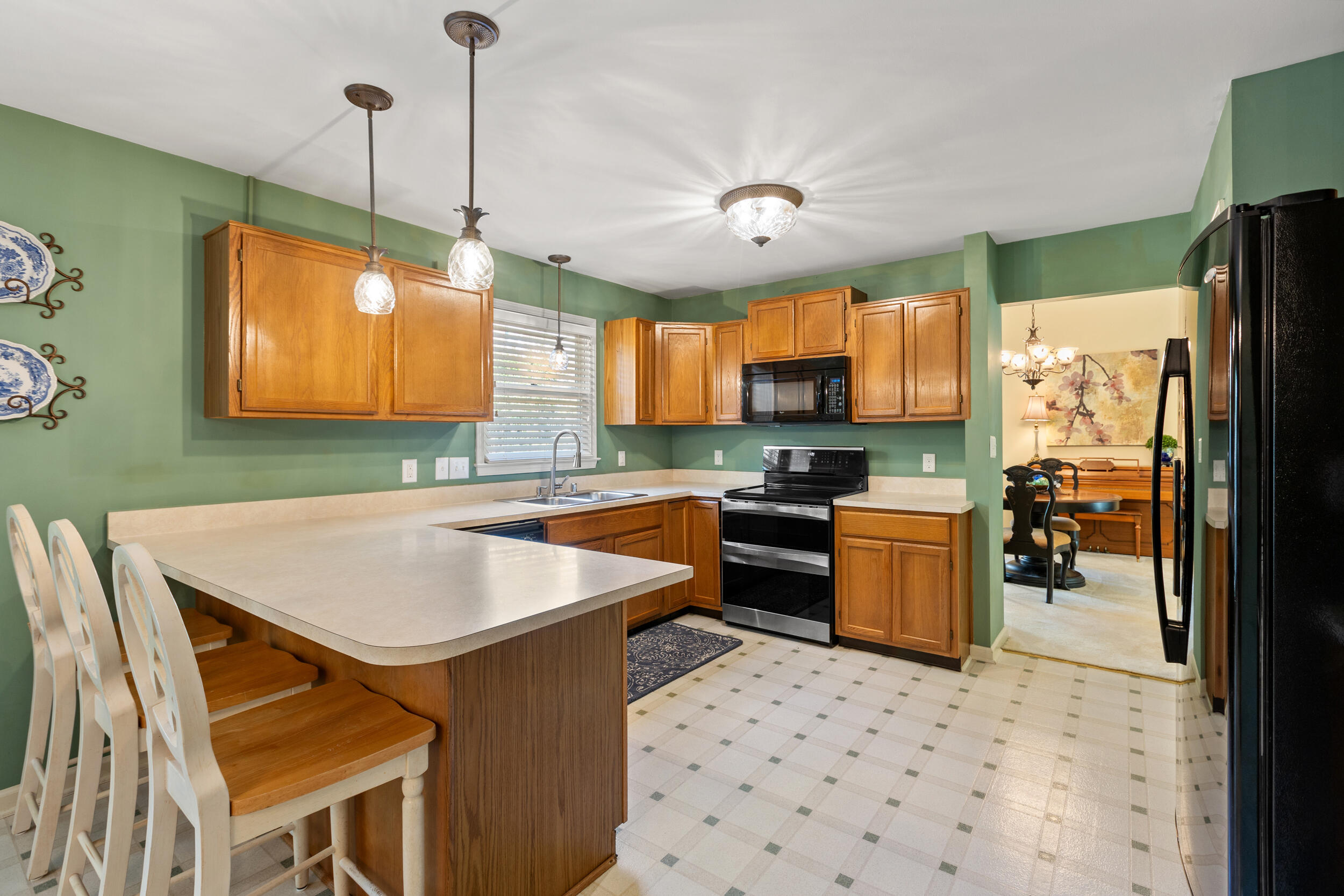 3417 Oak Ridge Court