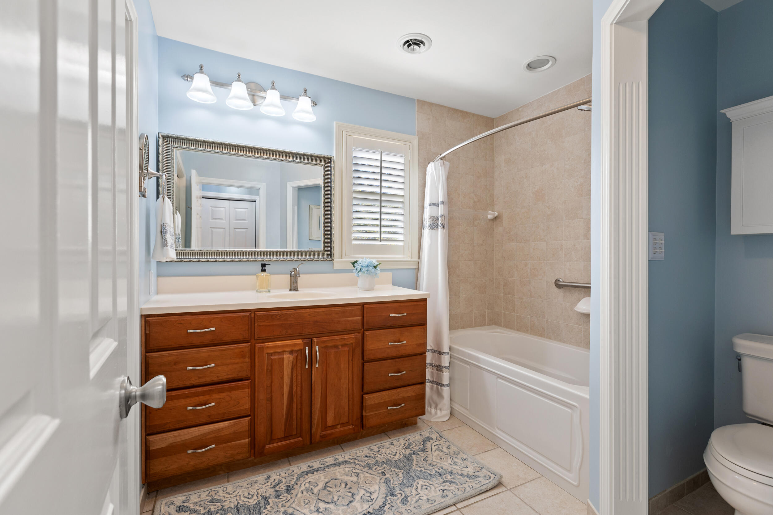 3417 Oak Ridge Court