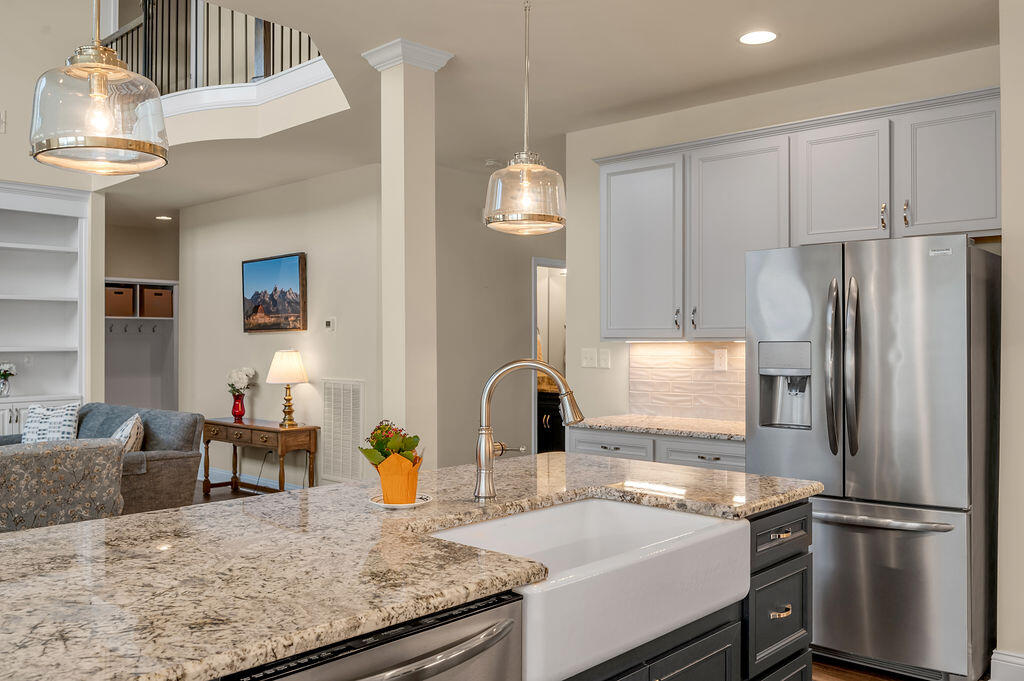 403 Fox Hollow Trail