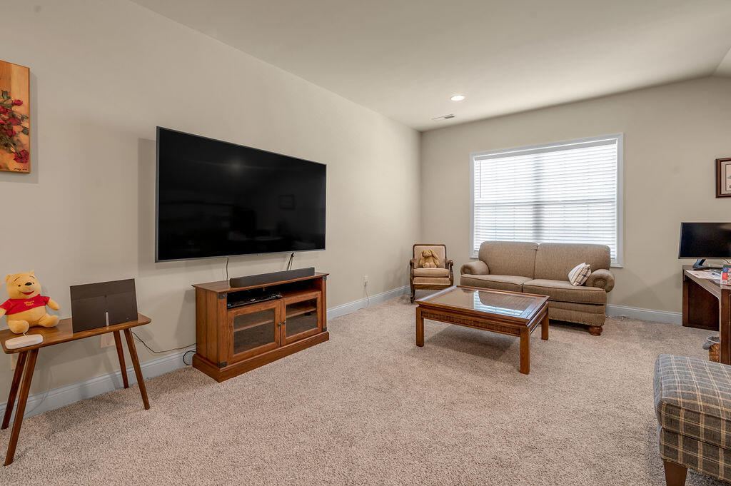 403 Fox Hollow Trail