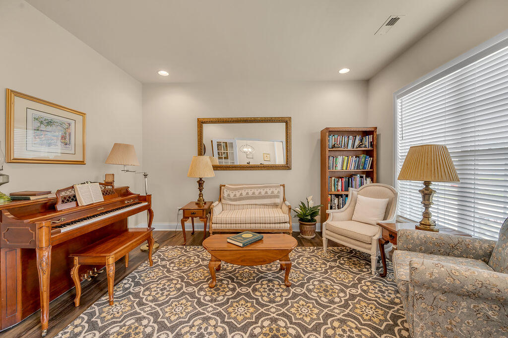 403 Fox Hollow Trail