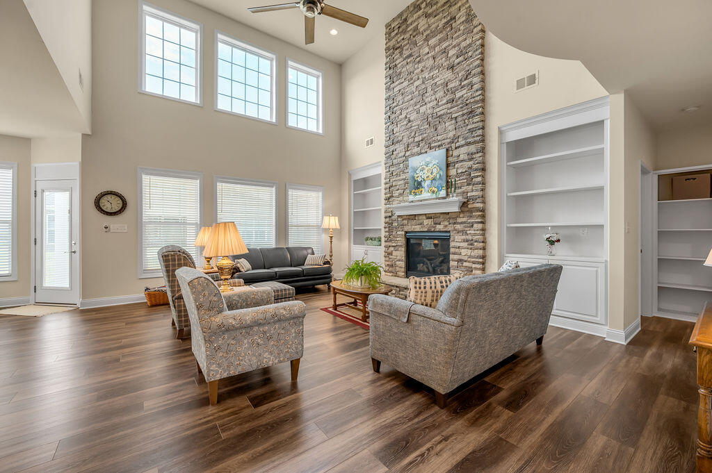 403 Fox Hollow Trail