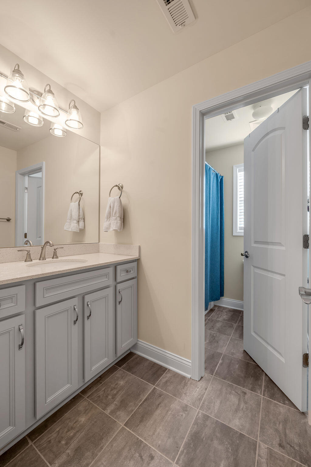 403 Fox Hollow Trail