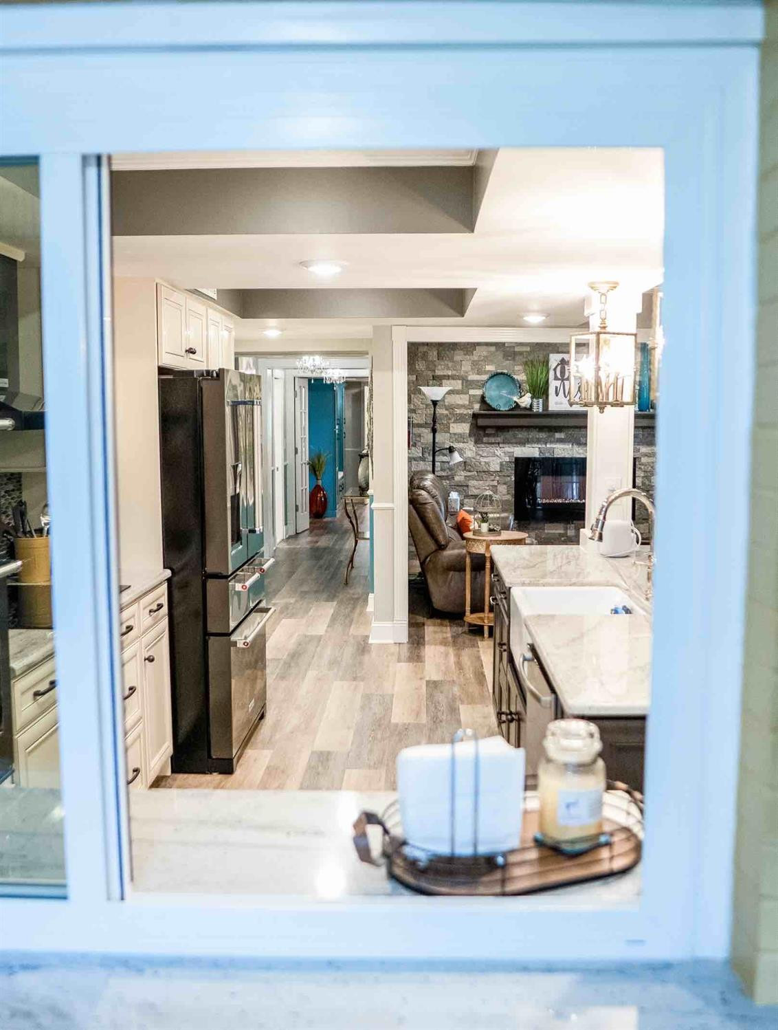 395 Redding Road, 97-98