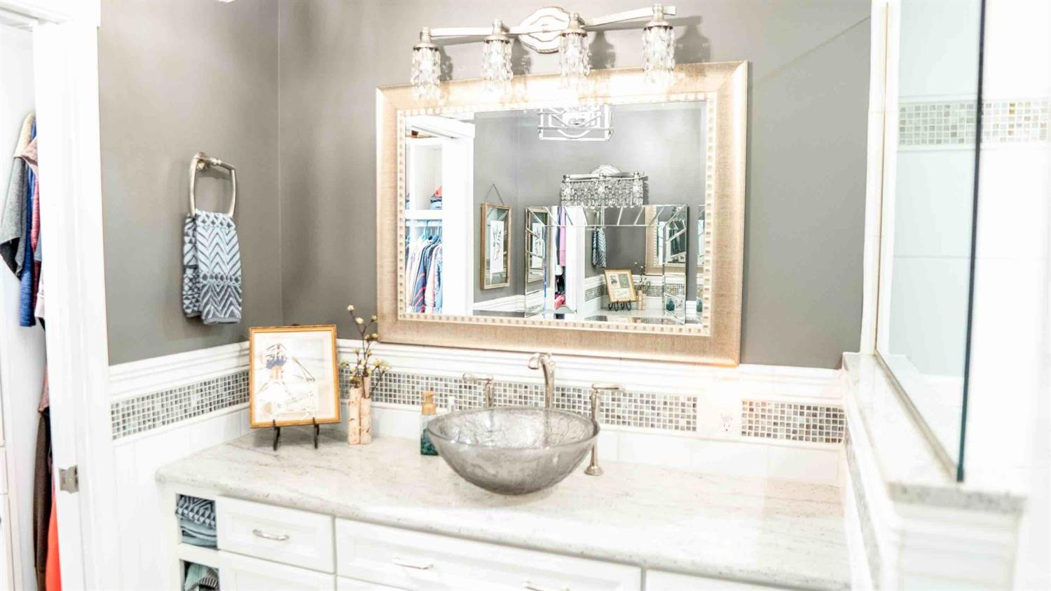 395 Redding Road, 97-98