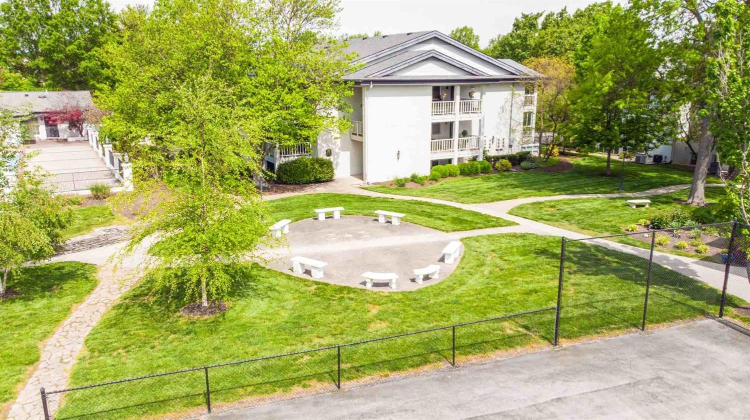 395 Redding Road, 97-98