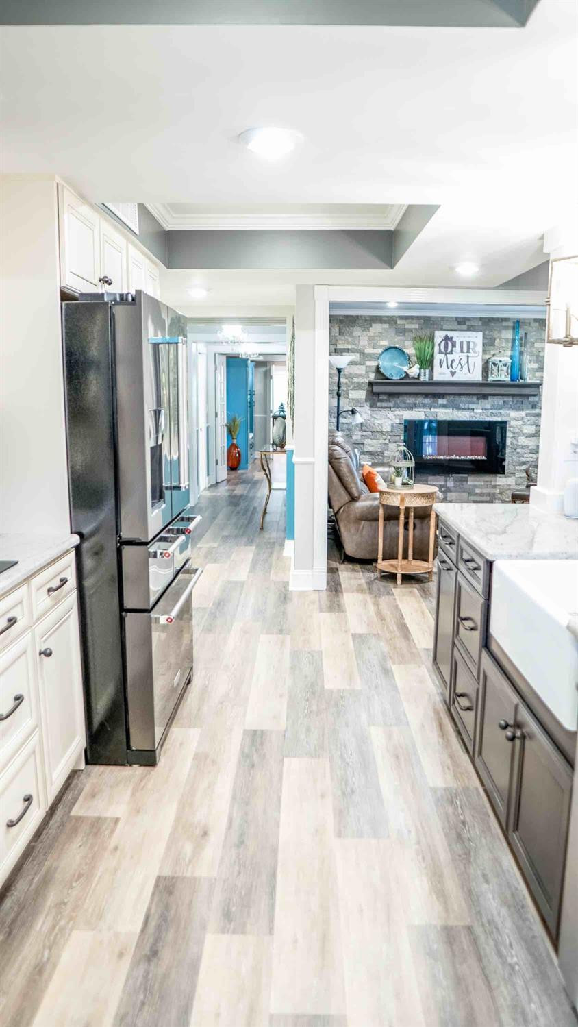 395 Redding Road, 97-98