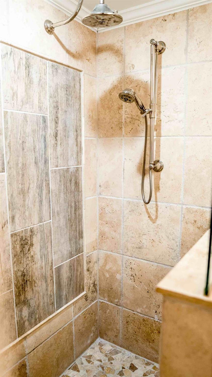 395 Redding Road, 97-98