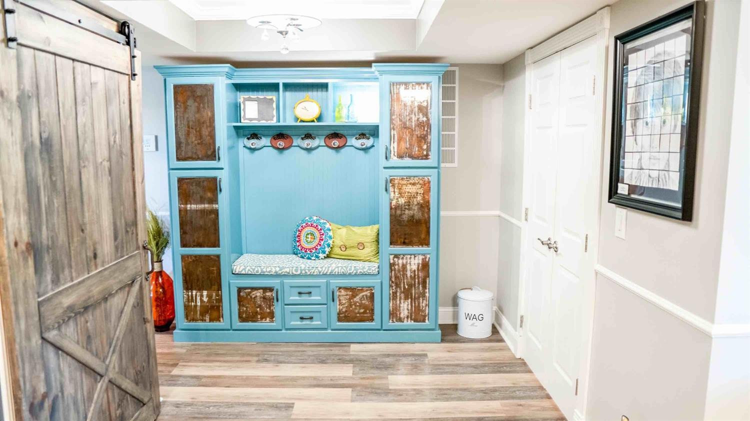 395 Redding Road, 97-98