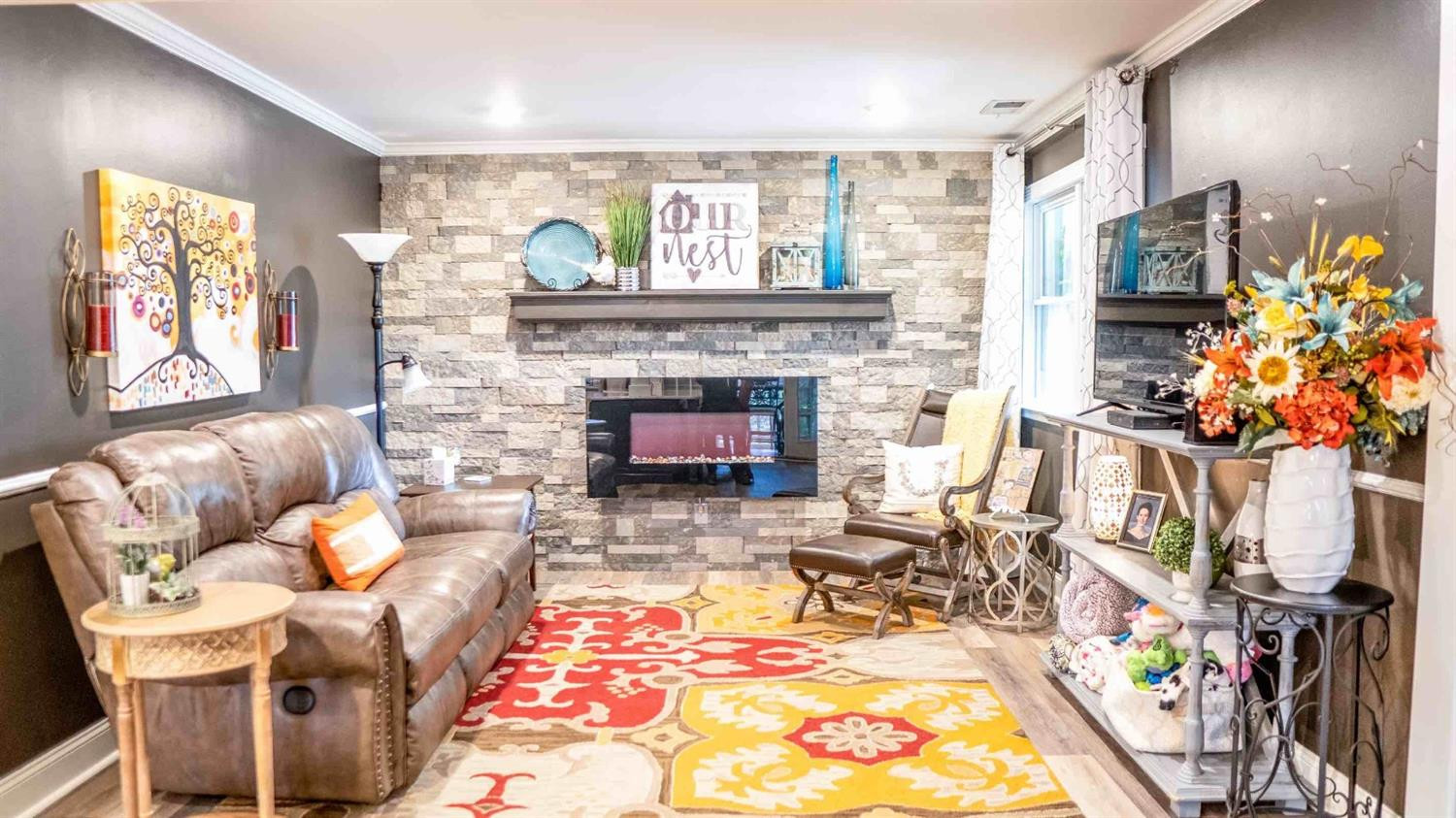 395 Redding Road, 97-98