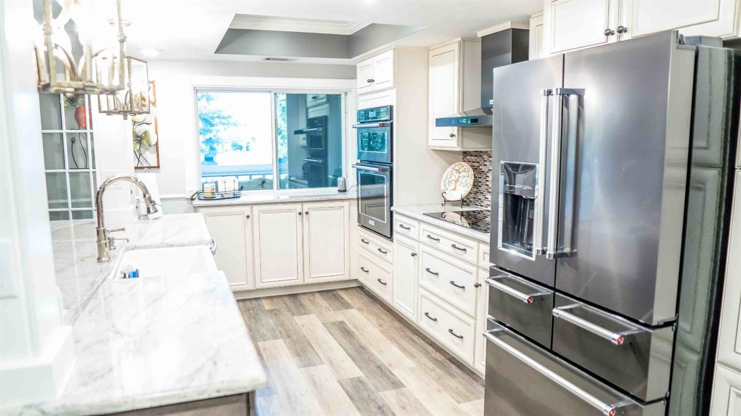 395 Redding Road, 97-98