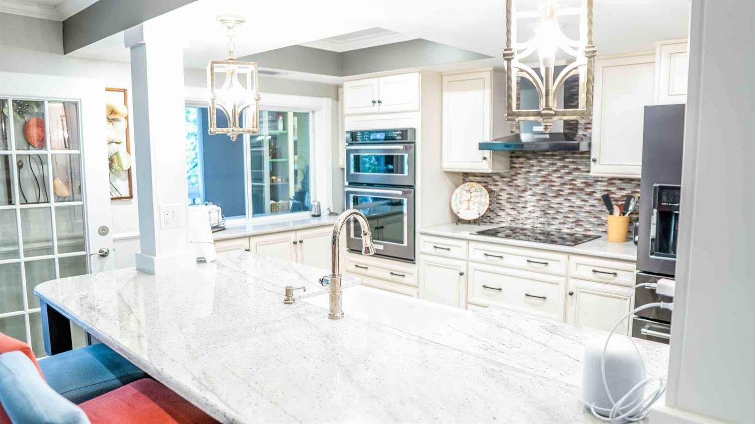 395 Redding Road, 97-98