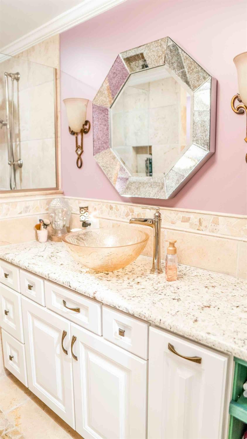 395 Redding Road, 97-98