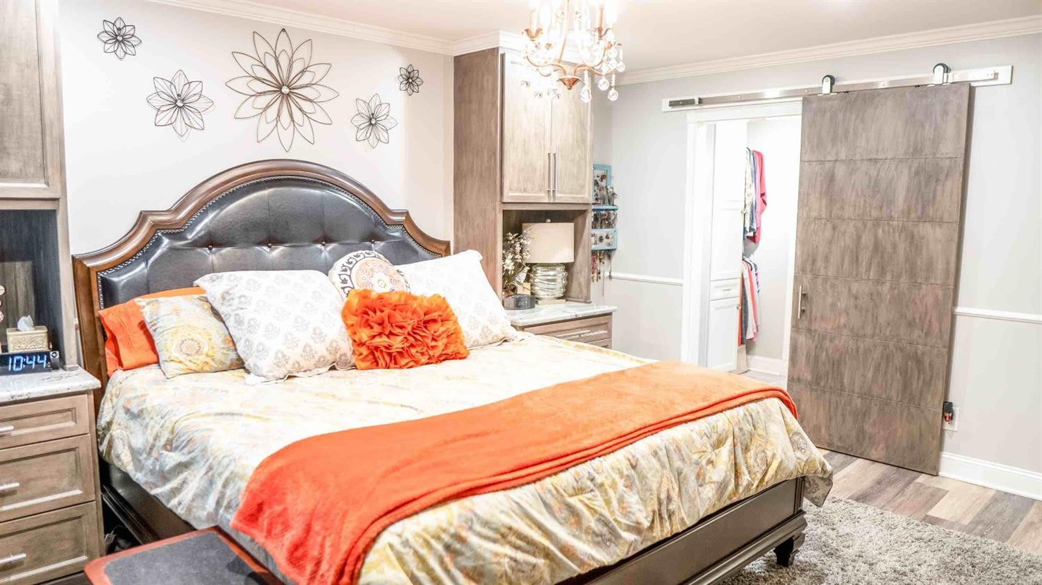 395 Redding Road, 97-98