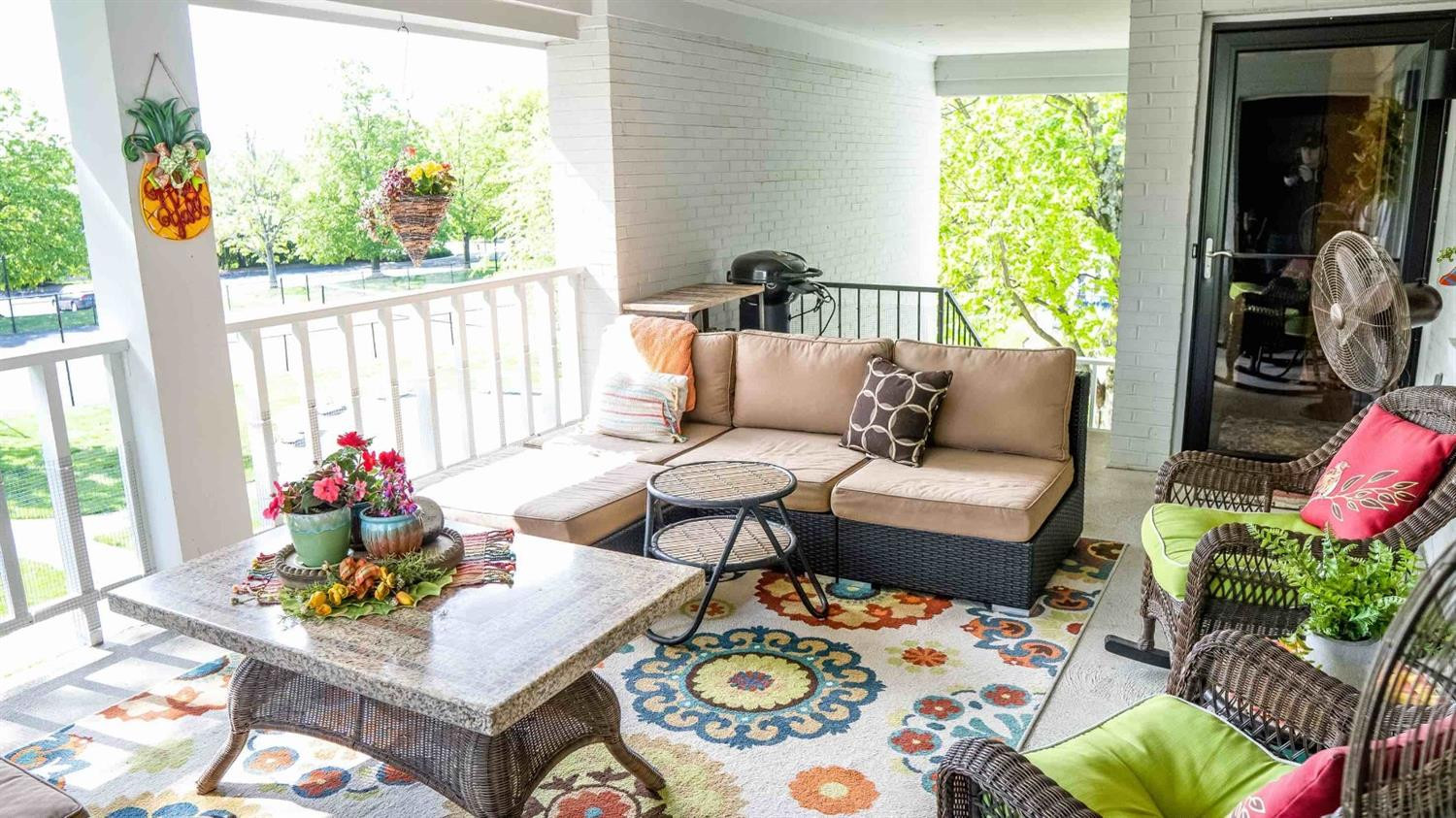 395 Redding Road, 97-98