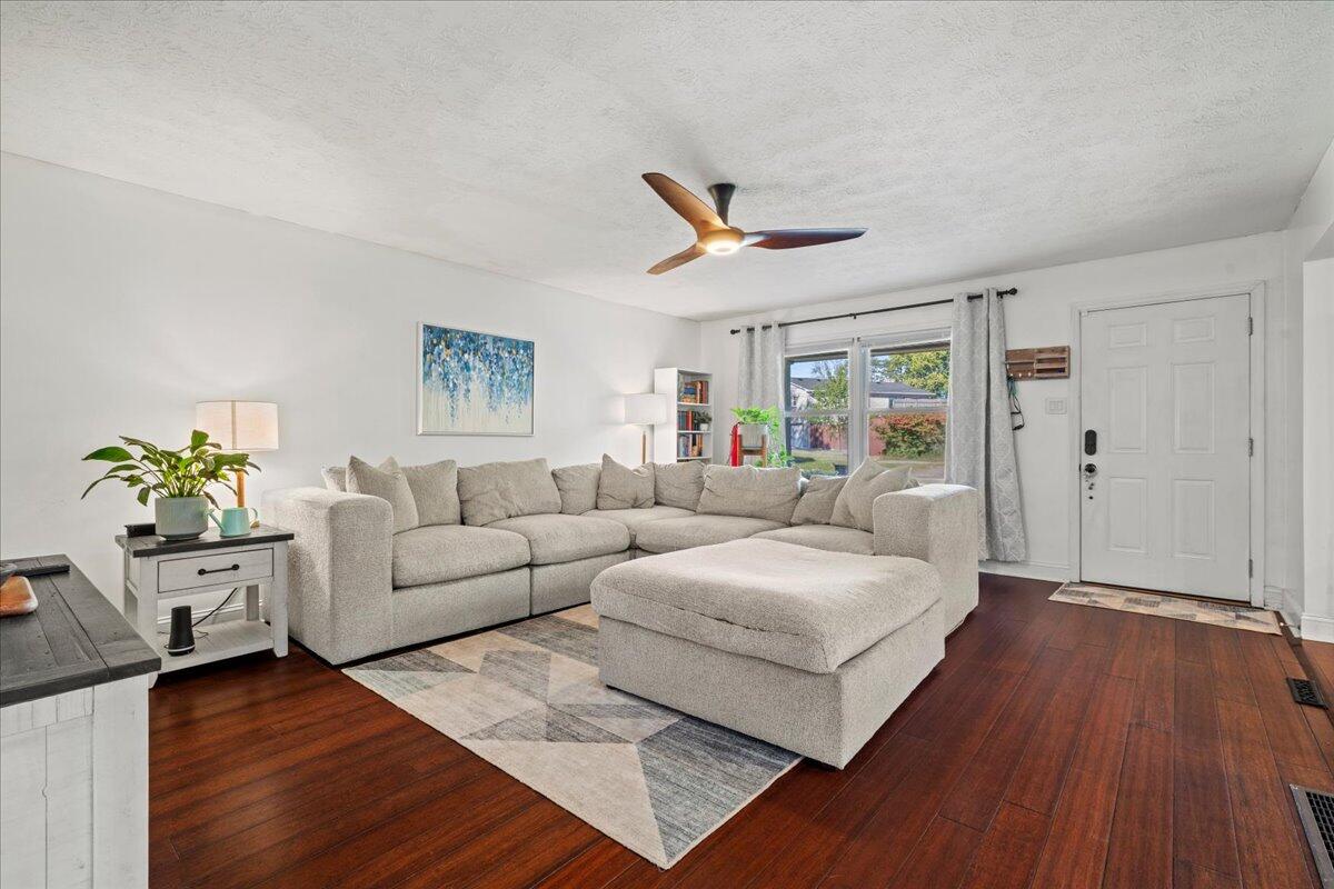 486 Osprey Circle