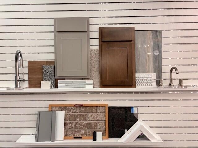 207 Singing Lark Cove