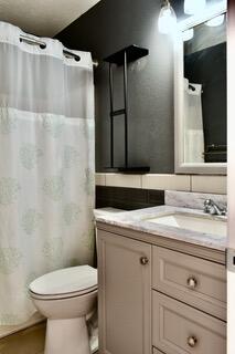 212 Saddlebred Court