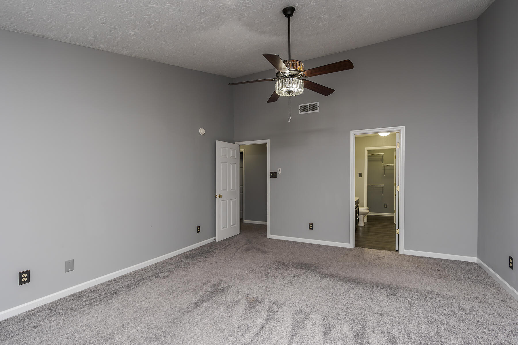 4013 Barnard Drive